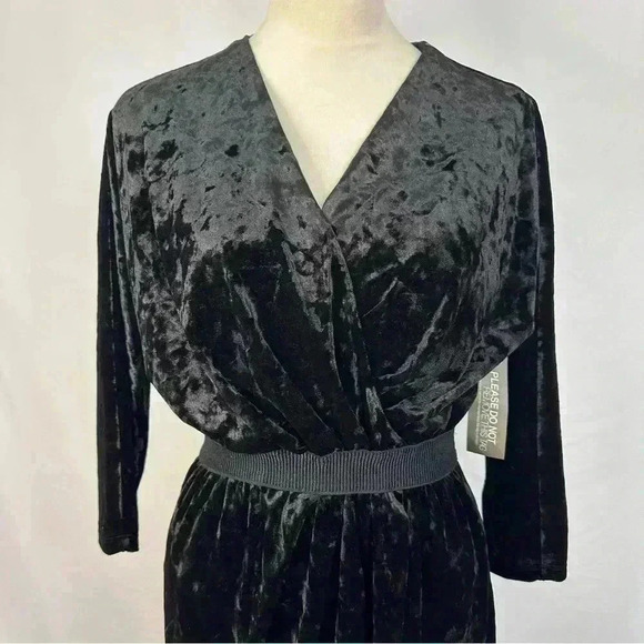NWT New York & Company Eva Mendes Black Velvet Faux Wrap Dress Size XS/Small New - Picture 3 of 14